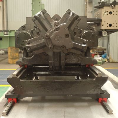 Stable Durable OUCO 650T Injection Molding Machine For Production Of Plastic Chairs