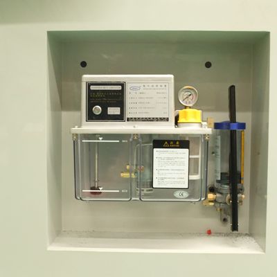 OUCO 650T Injection Molding Machine Highly Responsive for Plastic Chairs