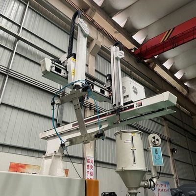 High Efficient Plastic Bread Creat 550T Injection Molding Machine